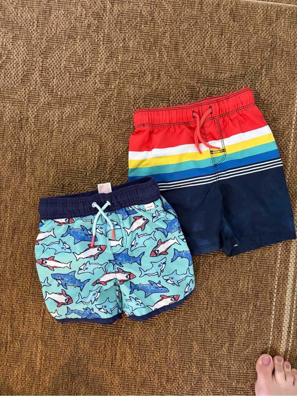☀️2T Swimsuit bundle L.L.Bean Cat & Jack Old Navy, rashguard, 2 swim trunks, hat - Picture 5 of 9